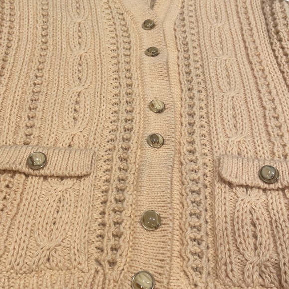 GAELTARRA Vintage 100% Pure New Wool Knitted Cardigan Absolutely Darling - Picture 13 of 13